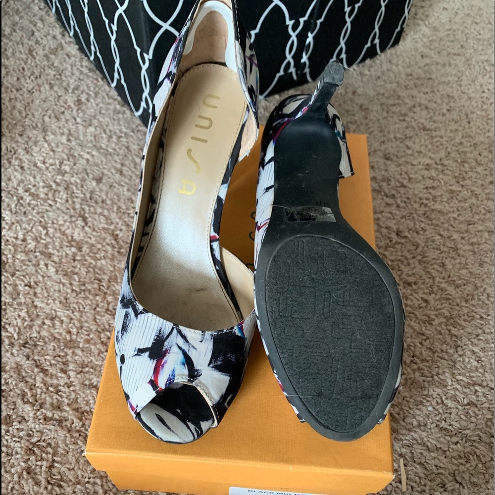 3 pair Unisa Sandals